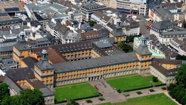 波恩城和波恩大学