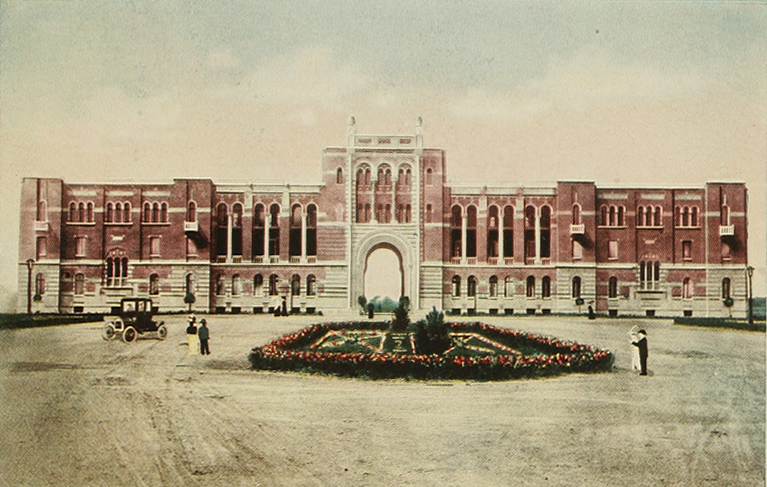 1913年，莱斯大学行政楼建成