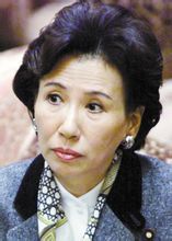 现任文部科学大臣：田中真纪子