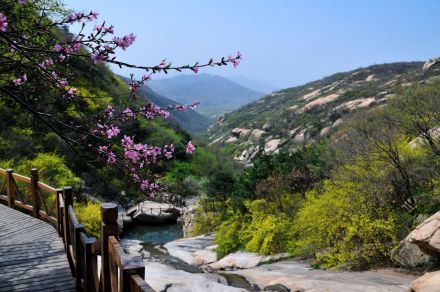 国家AAAA级旅游景区——七峰山景区