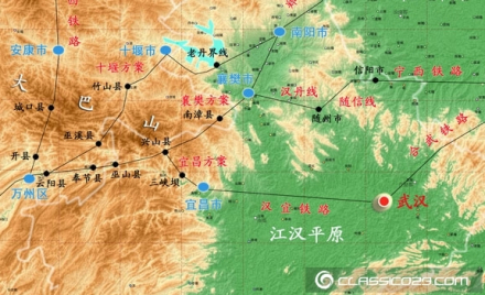 东部有小型山—大体封闭长江