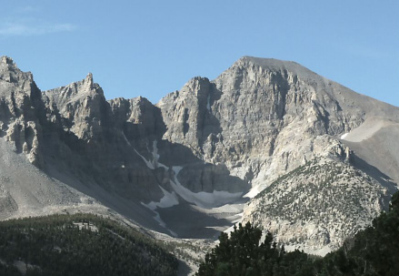 威勒峰