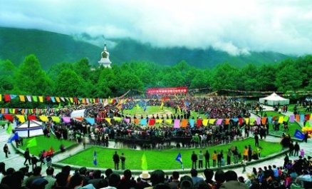 “四月八”转山会