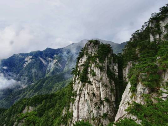 大别山主峰景区