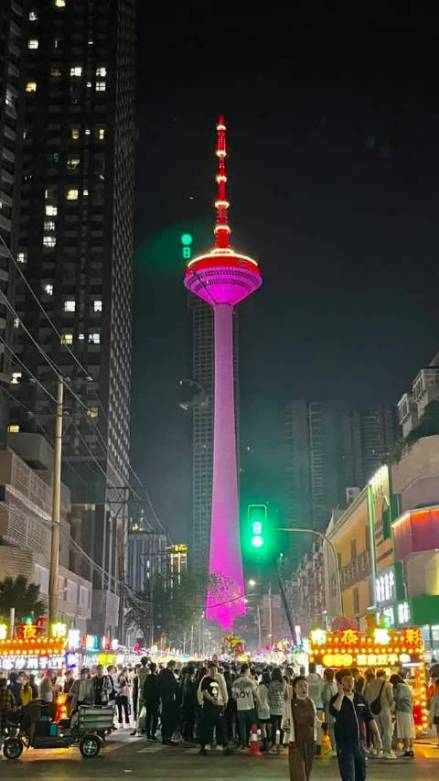 沈阳彩塔夜市