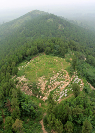 芒砀山汉代礼制建筑基址