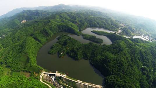 灵龙湖生态文化旅游区