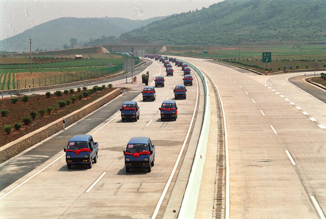 桂柳高速公路通车