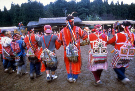 赛夏族“矮灵祭”