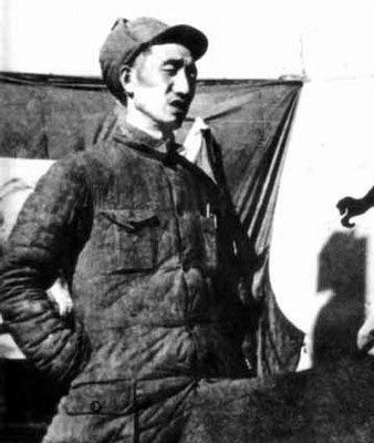 1943年3月，任抗日军政大学校长的徐向前