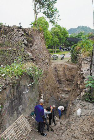 台州府城墙考古勘探现场