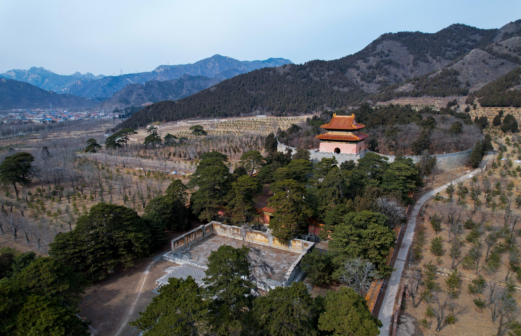 明茂陵全景（祾恩殿之后）