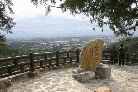 第一景·绝顶远眺