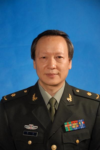 李巨