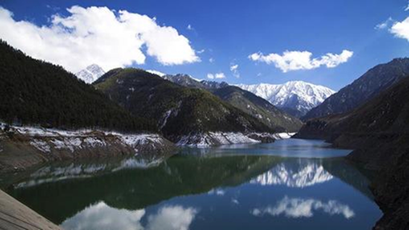 海潮湖生态度假旅游区