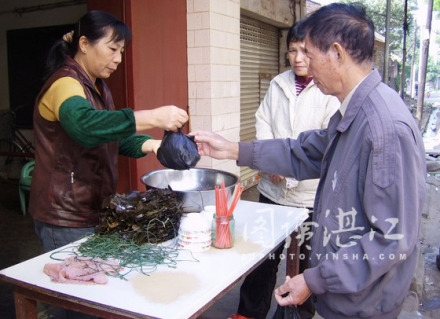 老牌照咸粽专卖店正在热卖