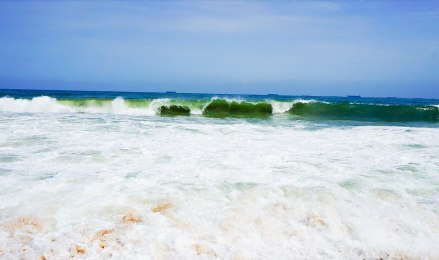 拉各斯莱基海滩