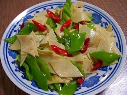 尖椒干豆腐