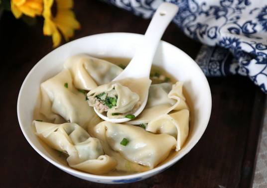 荠菜馄饨