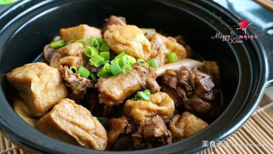 红烧鸭肉豆腐泡