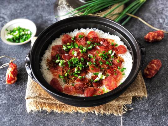 腊味煲仔饭