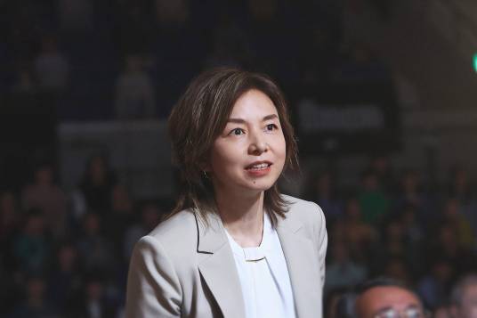 真田令子